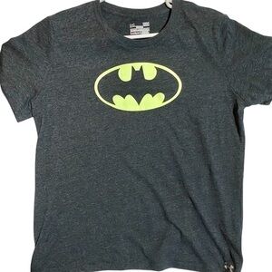 UNDER Armour Semi-Fitted Batman Marvel HeatGear Dark Gray T-Shirt Size Large EUC